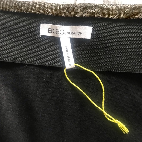 Skirt - Picture 3 of 4